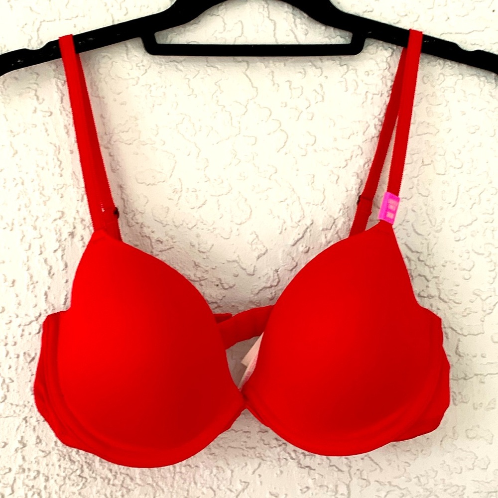 VICTORIA’S SECRETS PINK LIGHTLY LINED DEMI BRA SIZE 36B,RED COLOR
